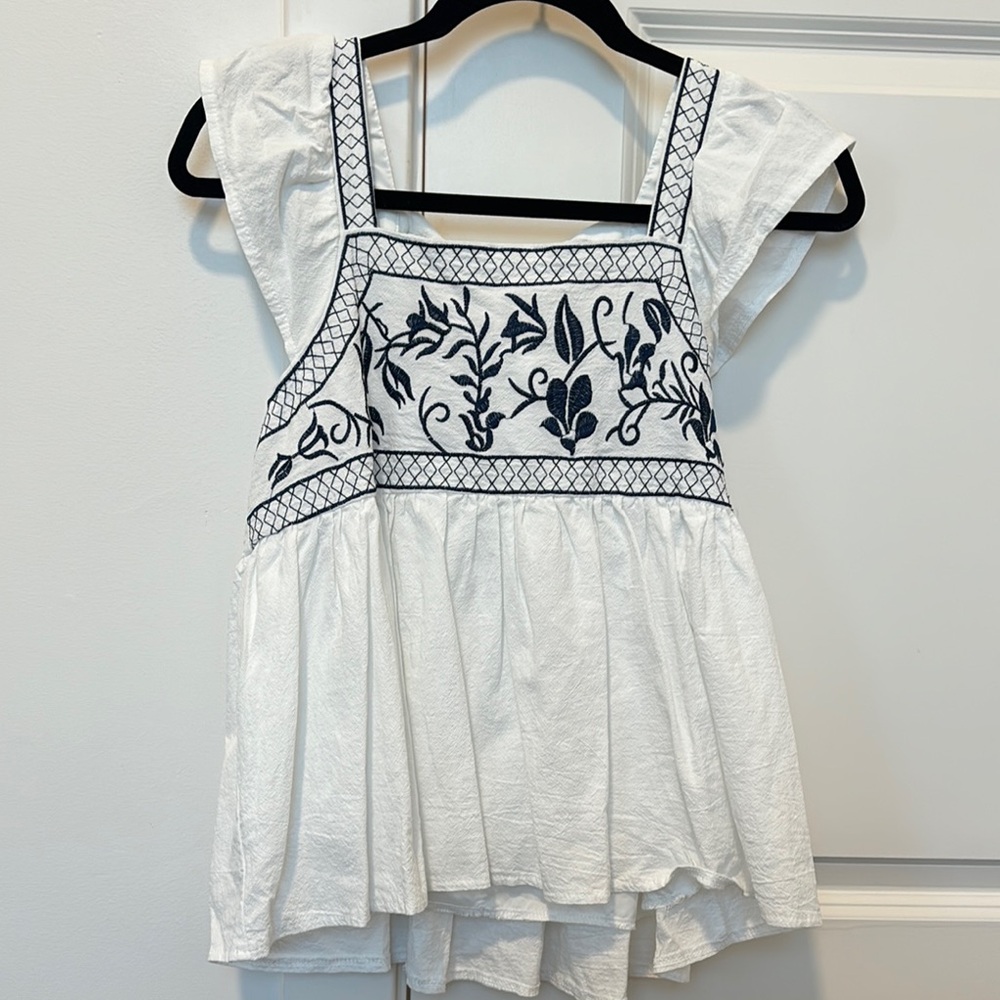 Square Neck Embroidered Sleeveless Top